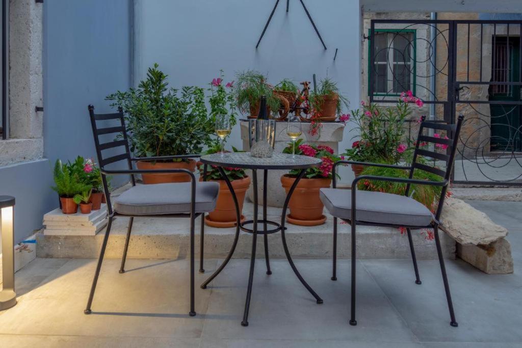 Boutique Rooms Mirabilis سكرادين المظهر الخارجي الصورة
